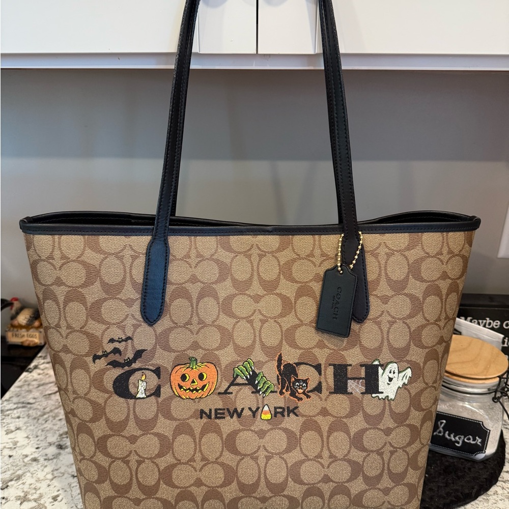 COACH nwot Large Halloween Tote Bag